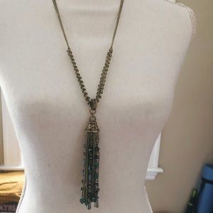 Gorgeous lariat necklace